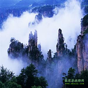 武漢往返：張家界、鳳凰古城、韶山六日游，每周一、周四發(fā)團